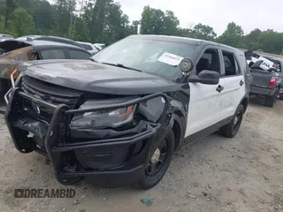 2017 Ford Police Interceptor Utility with VIN 1FM5K8AR9HGE01119, listed as a IAAI auction lot 42266621 with Not provided miles and . Bid and sale history available at DreamBid. Image 19.