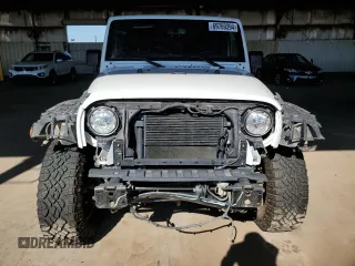 2018 Jeep Wrangler JK Unlimited Sahara with VIN 1C4HJWEG8JL938031, listed as a Copart auction lot 69769394 with 80,417 mi miles and Salvage Title. Bid and sale history available at carsss.com. Image 5.