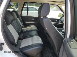 2013 Land Rover Range Rover Sport SC z VIN SALSH2E40DA778879, wystawiony jako Copart lot #59311415 z przebiegiem 132 111 mil mil oraz Tytuł czysty. Historia ofert i sprzedaży dostępna na DreamBid. Obrazek 11.