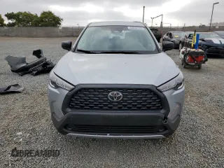 2024 Toyota Corolla Cross L with VIN 7MUAAAAG2RV114830, listed as a Copart auction lot 60692335 with 1,970 mi miles and Salvage title. Bid and sale history available at DreamBid. Image 5.