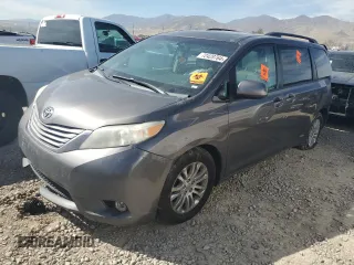 2013 Toyota Sienna XLE AAS с VIN 5TDYK3DC1DS290318, выставлен на аукционе Copart как лот 72428764 с пробегом 11 850 миль миль и Списание • Salvage title. История ставок и продаж доступна на DreamBid. Изображение 1.