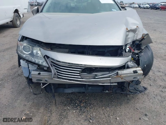 2015 Lexus ES 350 with VIN JTHBK1GG6F2209315, listed as a IAAI auction lot 42081113 with 180,813 mi miles. Bid and sale history available at carsss.com. Image 17.