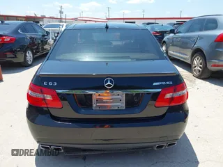 2010 Mercedes-Benz E 63 AMG with VIN WDDHF7HB6AA119107, listed as a IAAI auction lot 42517085 with 113,539 mi miles and . Bid and sale history available at DreamBid. Image 16.