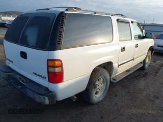 2002 Chevrolet Suburban LS with VIN 3GNEC16Z82G353245, listed as a IAAI auction lot 41220885 with 1 mi miles. Bid and sale history available at carsss.com. Image 4.
