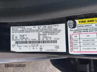 2018 Ford Fiesta S z VIN 3FADP4AJ0JM131607, wystawiony jako IAAI lot #42707624 z przebiegiem 109 815 mil mil oraz . Historia ofert i sprzedaży dostępna na DreamBid. Obrazek 9.