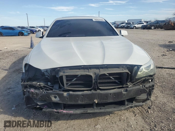 2012 BMW 5 Series 528i with VIN WBAXG5C51CDY29734, listed as a Copart auction lot 46924205 with 121,833 mi miles and Salvage Title. Bid and sale history available at carsss.com. Image 5.