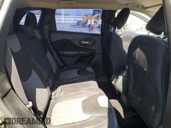 2015 Jeep Cherokee Sport z VIN 1C4PJLAB5FW573186, wystawiony jako Copart lot #61440805 z przebiegiem 144 333 mil mil oraz Szkoda całkowita • Salvage title. Historia ofert i sprzedaży dostępna na DreamBid. Obrazek 11.
