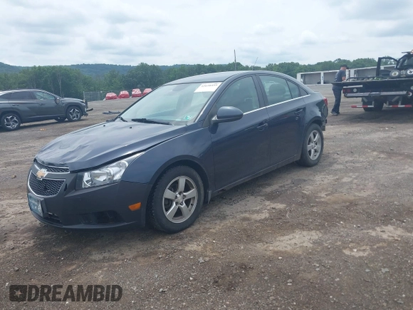 2014 Chevrolet Cruze 1LT with VIN 1G1PC5SB9E7466910, listed as a IAAI auction lot 42658455 with 167,614 mi miles and . Bid and sale history available at DreamBid. Image 2.