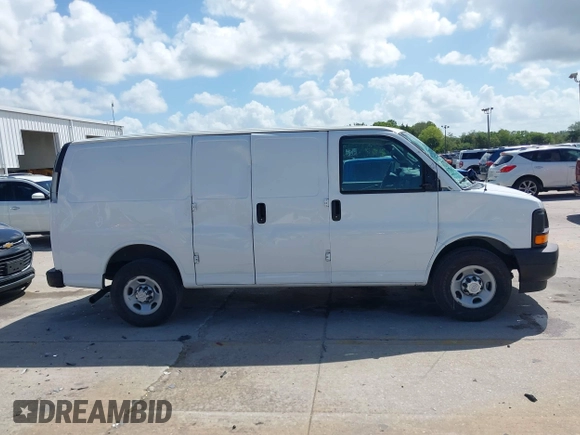 2017 Chevrolet Express Cargo z VIN 1GCWGAFF0H1298823, wystawiony jako IAAI lot #41933843 z przebiegiem 75 213 mil mil oraz . Historia ofert i sprzedaży dostępna na DreamBid. Obrazek 13.