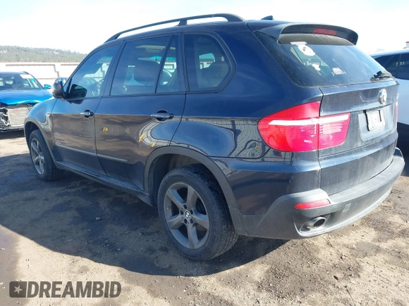 2008 BMW X5 3.0si with VIN 5UXFE435X8L006598, listed as a IAAI auction lot 41692431 with 202,730 mi miles. Bid and sale history available at carsss.com. Image 3.