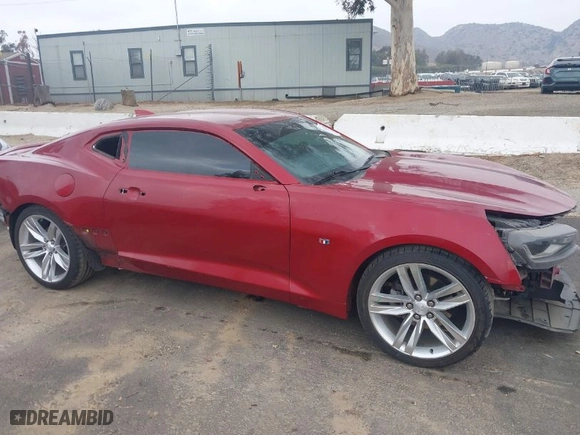 2018 Chevrolet Camaro 1LT with VIN 1G1FB1RX6J0191072, listed as a IAAI auction lot 41425727 with NaN miles. Bid and sale history available at carsss.com. Image 14.