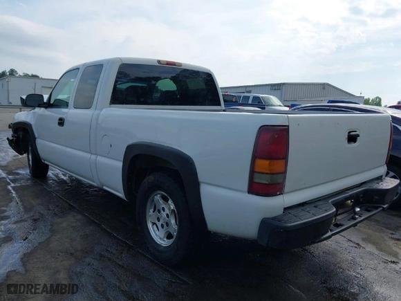 2001 Chevrolet Silverado 1500 LS with VIN 2GCEC19V511128712, listed as a IAAI auction lot 41060079 with 371,238 mi miles. Bid and sale history available at carsss.com. Image 3.
