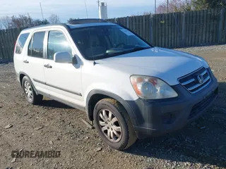 2005 Honda CR-V EX with VIN SHSRD78875U315913, listed as a IAAI auction lot 41880071 with 310,358 mi miles. Bid and sale history available at carsss.com. Image 1.