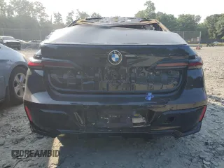 2024 BMW 7 Series 740i xDrive z VIN WBA33EH09RCN95252, wystawiony jako Copart lot #62466064 z przebiegiem Nie podano mil oraz Szkoda całkowita • Salvage title. Historia ofert i sprzedaży dostępna na DreamBid. Obrazek 6.