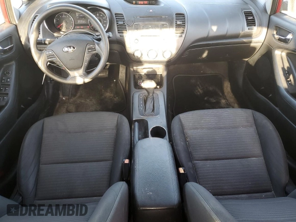 2016 Kia Forte LX z VIN KNAFX4A67G5443711, wystawiony jako Copart lot #52071265 z przebiegiem 121 467 mil mil oraz Szkoda całkowita • Salvage title. Historia ofert i sprzedaży dostępna na DreamBid. Obrazek 8.