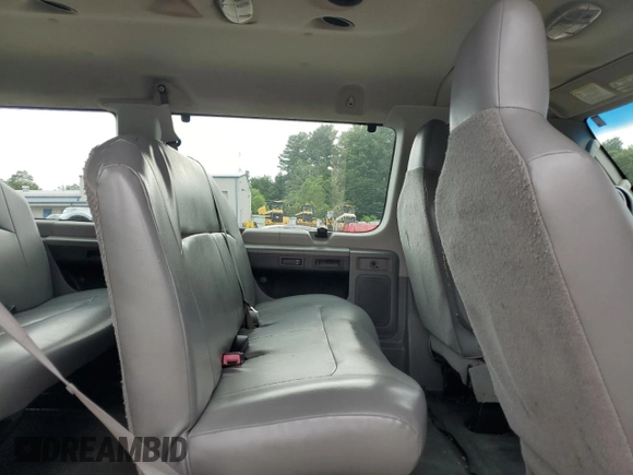 2013 Ford Econoline Passenger XL z VIN 1FBSS3BL4DDB08412, wystawiony jako Copart lot #63999845 z przebiegiem Nie podano mil oraz Czysty tytuł • Clean title. Historia ofert i sprzedaży dostępna na DreamBid. Obrazek 11.