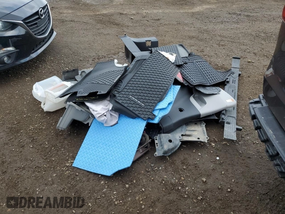 2020 Toyota Sienna XLE z VIN 5TDDZ3DC0LS231768, wystawiony jako Copart lot #54938104 z przebiegiem 47 345 mil mil oraz Szkoda całkowita • Salvage title. Historia ofert i sprzedaży dostępna na DreamBid. Obrazek 13.