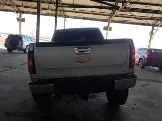 2007 Chevrolet Silverado 1500 LT w/1LT with VIN 2GCEC13C771612512, listed as a Copart auction lot 47241715 with 131,495 mi miles and Salvage Title. Bid and sale history available at carsss.com. Image 6.