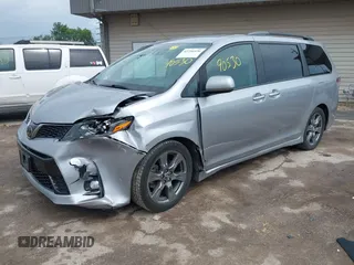 2018 Toyota Sienna SE с VIN 5TDXZ3DC1JS919062, выставлен на аукционе IAAI как лот 42790530 с пробегом 107 040 миль миль и . История ставок и продаж доступна на DreamBid. Изображение 17.