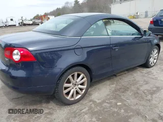 2011 Volkswagen Eos Komfort с VIN WVWBA7AH5BV001475, выставлен на аукционе IAAI как лот 41881190 с пробегом 237 064 миль миль и . История ставок и продаж доступна на DreamBid. Изображение 4.