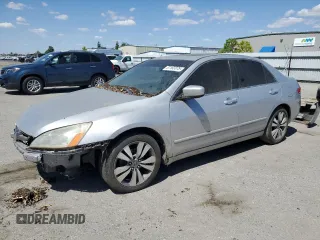 2003 Honda Accord EX z VIN 1HGCM66503A058827, wystawiony jako Copart lot #57183375 z przebiegiem 188 782 mil mil oraz Czysty tytuł • Clean title. Historia ofert i sprzedaży dostępna na DreamBid. Obrazek 1.