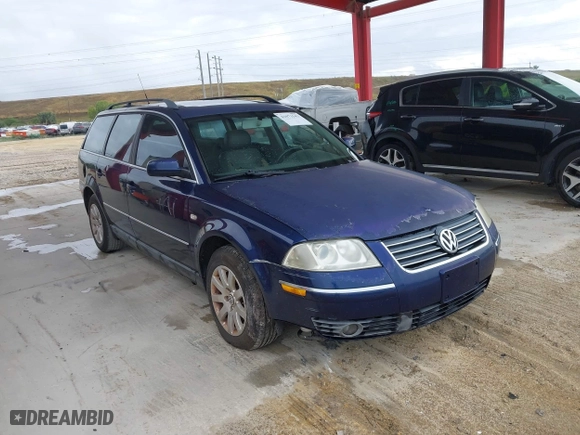2003 Volkswagen Passat GLS with VIN WVWVD63B93E026484, listed as a IAAI auction lot 41071543 with 172,538 mi miles. Bid and sale history available at carsss.com. Image 1.