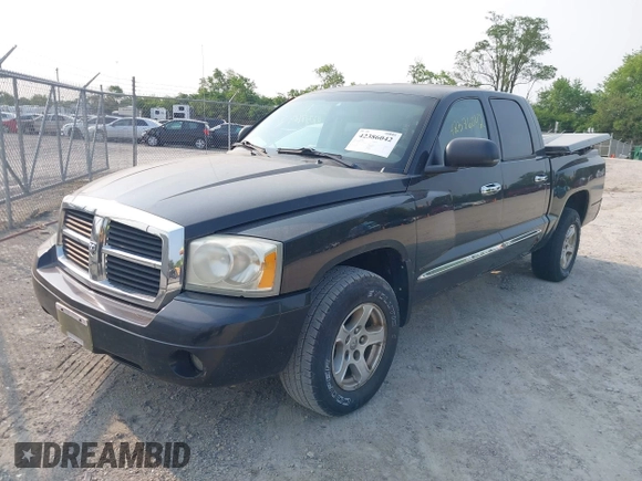 2007 Dodge Dakota SLT z VIN 1D7HW48K97S138512, wystawiony jako IAAI lot #42386042 z przebiegiem 146 629 mil mil oraz . Historia ofert i sprzedaży dostępna na DreamBid. Obrazek 2.