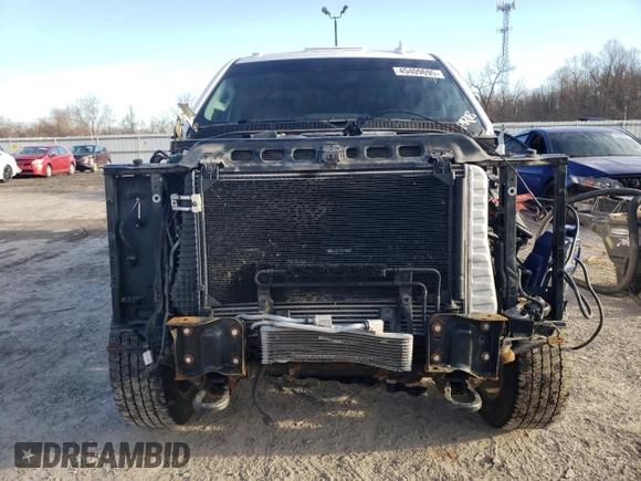 2019 GMC Sierra 2500HD Denali with VIN 1GT12SEY7KF221166, listed as a Copart auction lot 45409695 with 76,837 mi miles and Salvage Title. Bid and sale history available at carsss.com. Image 5.