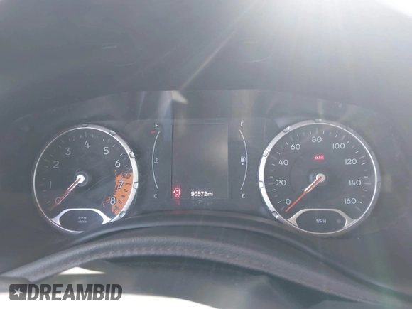 2018 Jeep Renegade Latitude with VIN ZACCJABB5JPJ63878, listed as a IAAI auction lot 42282707 with 90,572 mi miles and . Bid and sale history available at DreamBid. Image 7.