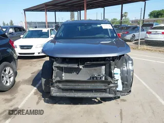 2024 Volkswagen Atlas SE z VIN 1V2LE2CA5RC225216, wystawiony jako IAAI lot #42156315 z przebiegiem 29 742 mil mil oraz . Historia ofert i sprzedaży dostępna na DreamBid. Obrazek 13.