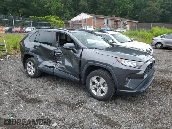 2019 Toyota RAV4 XLE with VIN 2T3P1RFVXKC026527, listed as a Copart auction lot 63665935 with 61,056 mi miles and Salvage title. Bid and sale history available at DreamBid. Image 4.