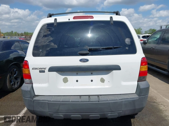 2005 Ford Escape XLT with VIN 1FMYU93125DA22612, listed as a IAAI auction lot 41971728 with 192,461 mi miles. Bid and sale history available at carsss.com. Image 16.
