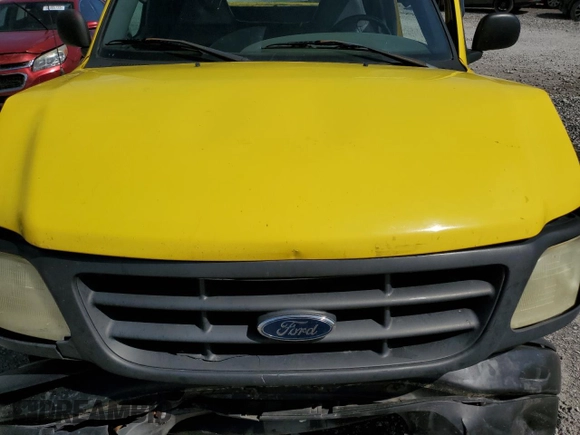 2003 Ford F-150 XL z VIN 2FTRX18W53CA92348, wystawiony jako Copart lot #56222285 z przebiegiem 266 068 mil mil oraz Szkoda całkowita • Salvage title. Historia ofert i sprzedaży dostępna na DreamBid. Obrazek 11.
