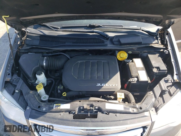 2016 Chrysler Town & Country Touring-L with VIN 2C4RC1CG6GR261131, listed as a Copart auction lot 58635234 with 109,462 mi miles and Salvage Title. Bid and sale history available at carsss.com. Image 14.