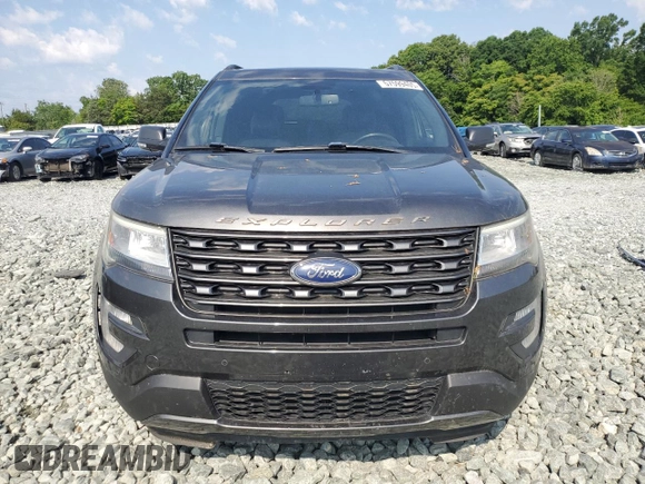 2017 Ford Explorer XLT с VIN 1FM5K8D8XHGD33836, выставлен на аукционе Copart как лот 57599405 с пробегом 125 215 миль миль и Списание • Salvage title. История ставок и продаж доступна на DreamBid. Изображение 5.