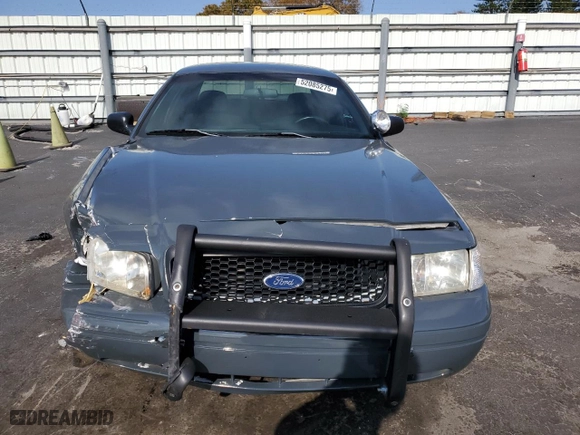 2010 Ford Police Interceptor with VIN 2FABP7BV0AX121156, listed as a Copart auction lot 52085275 with 158,578 mi miles and Salvage Title. Bid and sale history available at carsss.com. Image 5.
