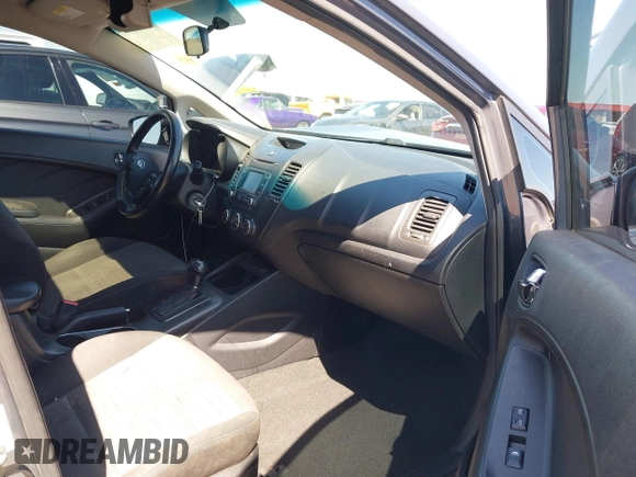 2014 Kia Forte EX with VIN KNAFX4A84E5112910, listed as a IAAI auction lot 42039761 with 118,126 mi miles. Bid and sale history available at carsss.com. Image 5.