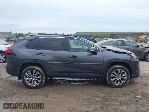 2024 Toyota RAV4 XLE Premium z VIN 2T3A1RFV9RC411142, wystawiony jako IAAI lot #42319590 z przebiegiem 18 585 mil mil oraz . Historia ofert i sprzedaży dostępna na DreamBid. Obrazek 13.