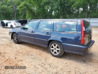 1999 Volvo V70 с VIN YV1LW55A6X2622721, выставлен на аукционе Copart как лот 56419235 с пробегом Не указан миль и Списание • Salvage title. История ставок и продаж доступна на DreamBid. Изображение 2.