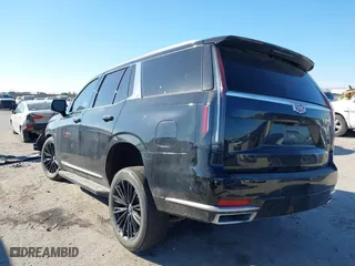 2021 Cadillac Escalade Premium Luxury Platinum with VIN 1GYS4DKL6MR477152, listed as a IAAI auction lot 41388523 with 60,719 mi miles. Bid and sale history available at carsss.com. Image 3.