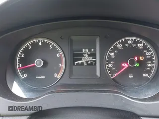2011 Volkswagen Jetta SE z VIN 3VWDZ7AJXBM323766, wystawiony jako IAAI lot #41680351 z przebiegiem 122 660 mil mil oraz . Historia ofert i sprzedaży dostępna na DreamBid. Obrazek 7.
