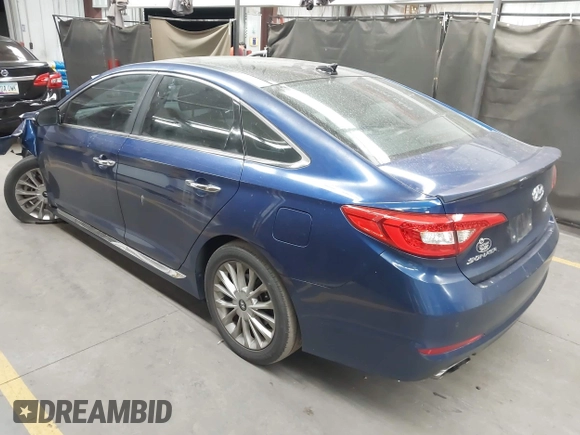 2015 Hyundai Sonata Limited with VIN 5NPE34AF4FH112271, listed as a IAAI auction lot 42077669 with 84,154 mi miles and . Bid and sale history available at carsss.com. Image 3.