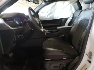 2023 Jeep Grand Cherokee Altitude with VIN 1C4RJJAGXP8856505, listed as a Copart auction lot 52243505 with 31,422 mi miles and Salvage title. Bid and sale history available at DreamBid. Image 7.