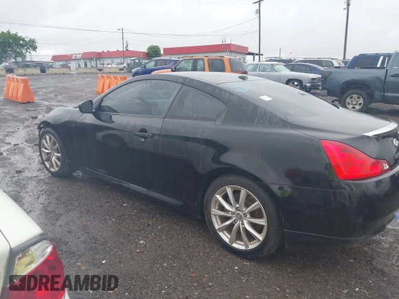 2013 Infiniti G37 IPL with VIN JN1CV6EK8DM920214, listed as a IAAI auction lot 42150055 with 107,977 mi miles. Bid and sale history available at carsss.com. Image 14.