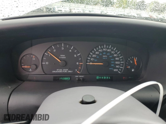 2000 Dodge Caravan SE with VIN 2B4GP44G3YR784939, listed as a Copart auction lot 73253264 with 198,883 mi miles and Salvage Title. Bid and sale history available at DreamBid. Image 9.