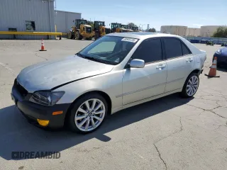 2001 Lexus IS 300/350 z VIN JTHBD182710022246, wystawiony jako Copart lot #60505735 z przebiegiem 220 790 mil mil oraz Szkoda całkowita • Salvage title. Historia ofert i sprzedaży dostępna na DreamBid. Obrazek 1.