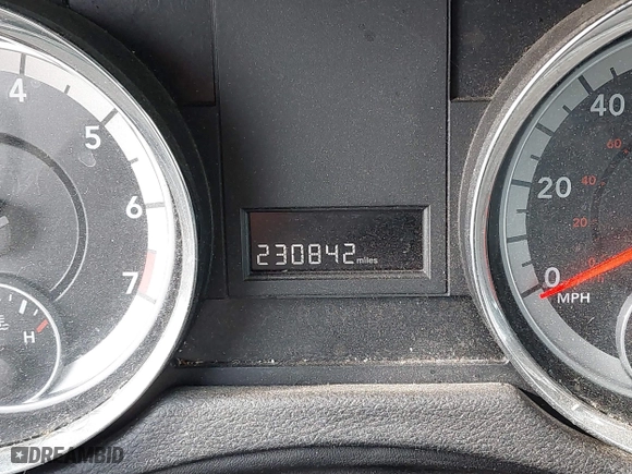 2014 Dodge Grand Caravan SE with VIN 2C4RDGBG6ER475051, listed as a IAAI auction lot 41857218 with 230,842 mi miles. Bid and sale history available at carsss.com. Image 16.