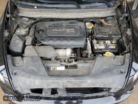 2018 Jeep Cherokee Latitude Tech Connect with VIN 1C4PJLCBXJD552982, listed as a Copart auction lot 49945225 with 157,930 mi miles and Salvage title. Bid and sale history available at DreamBid. Image 12.