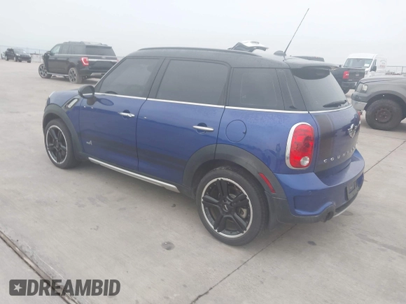 2015 MINI Cooper Countryman S with VIN WMWZC5C50FWP47426, listed as a IAAI auction lot 42108546 with 103,281 mi miles. Bid and sale history available at carsss.com. Image 3.