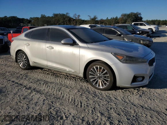 2017 Kia Cadenza Premium with VIN KNALC4J16H5057320, listed as a Copart auction lot 83625594 with 115,535 mi miles and Clean Title. Bid and sale history available at carsss.com. Image 4.